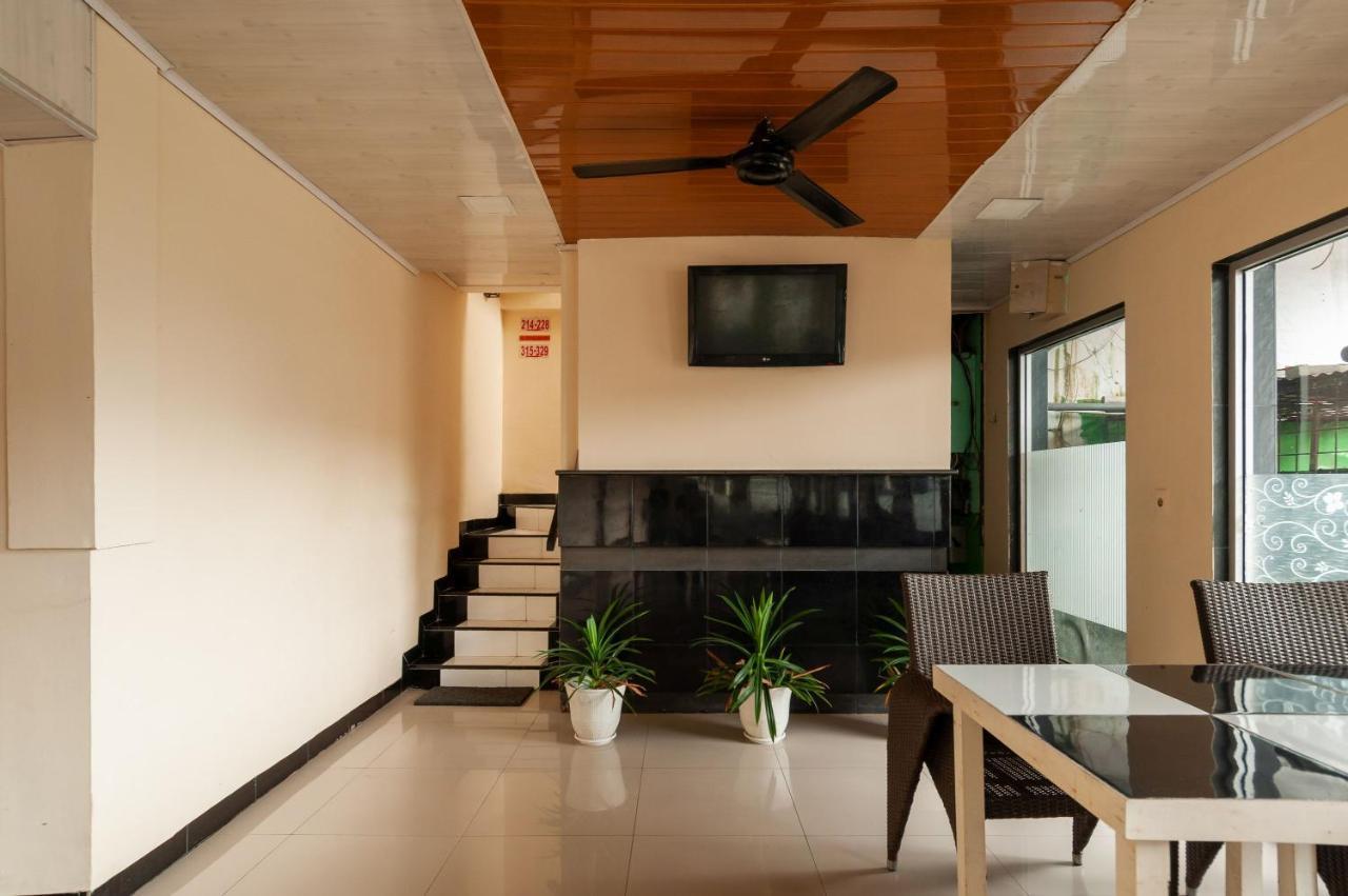 Urbanview Hotel Syariah Residence Medan By Reddoorz Exterior foto