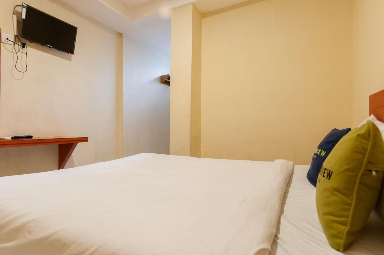 Urbanview Hotel Syariah Residence Medan By Reddoorz Exterior foto