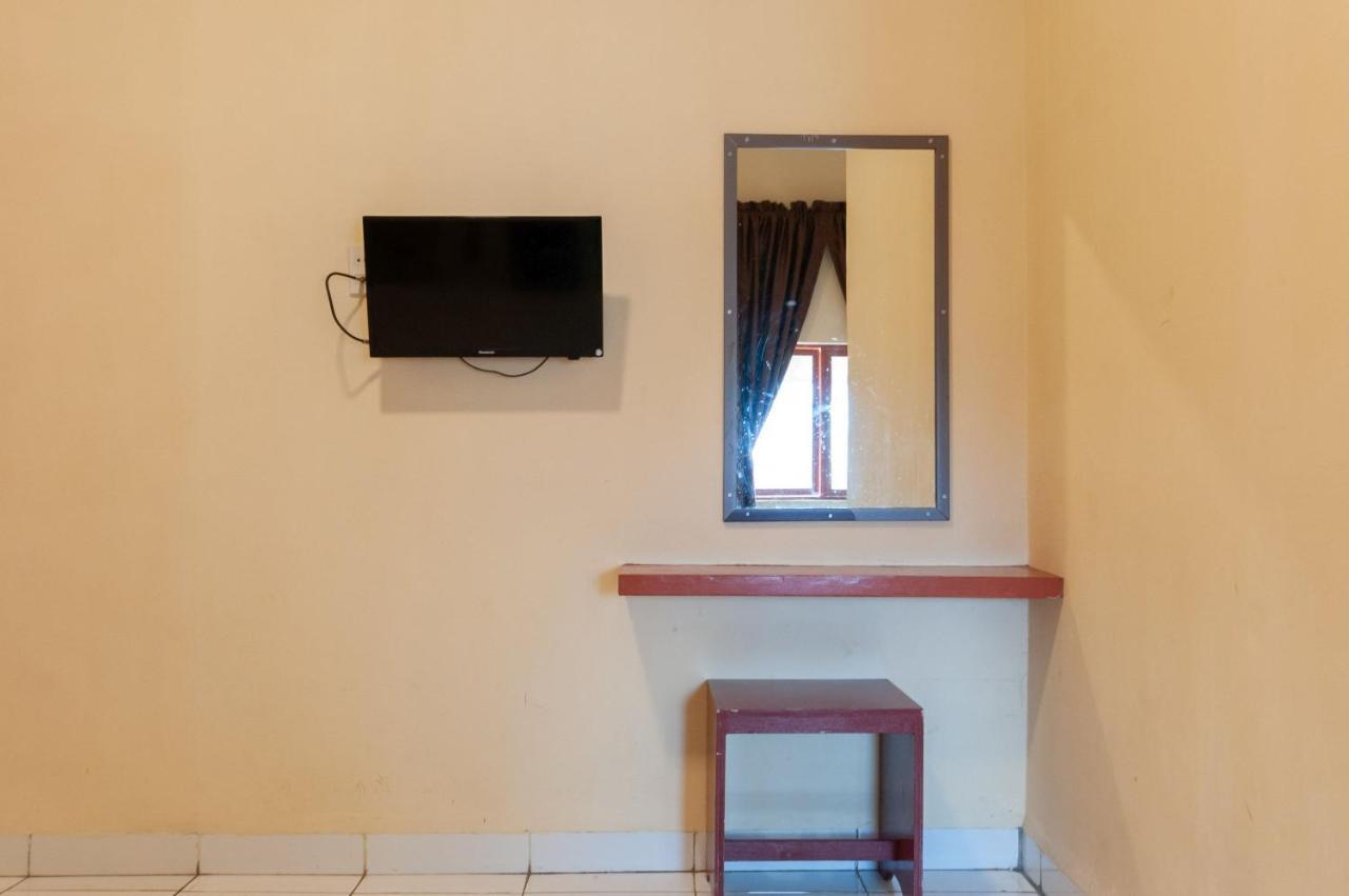 Urbanview Hotel Syariah Residence Medan By Reddoorz Exterior foto